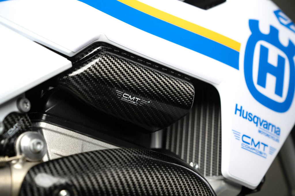 CMT Carbon Tank Low. Cover - Husqvarna on-bike
