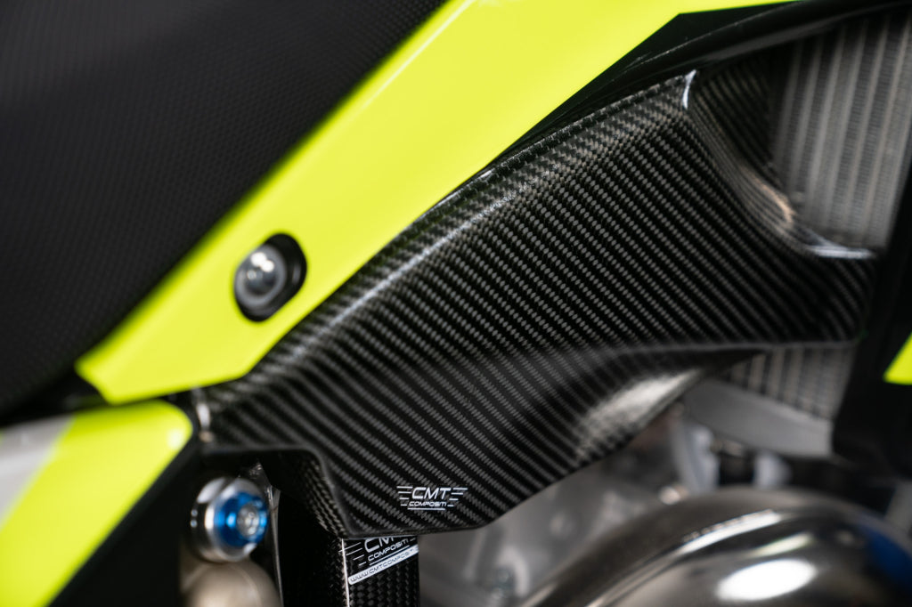 CMT Carbon Tank Lower Cover - Fantic on-bike