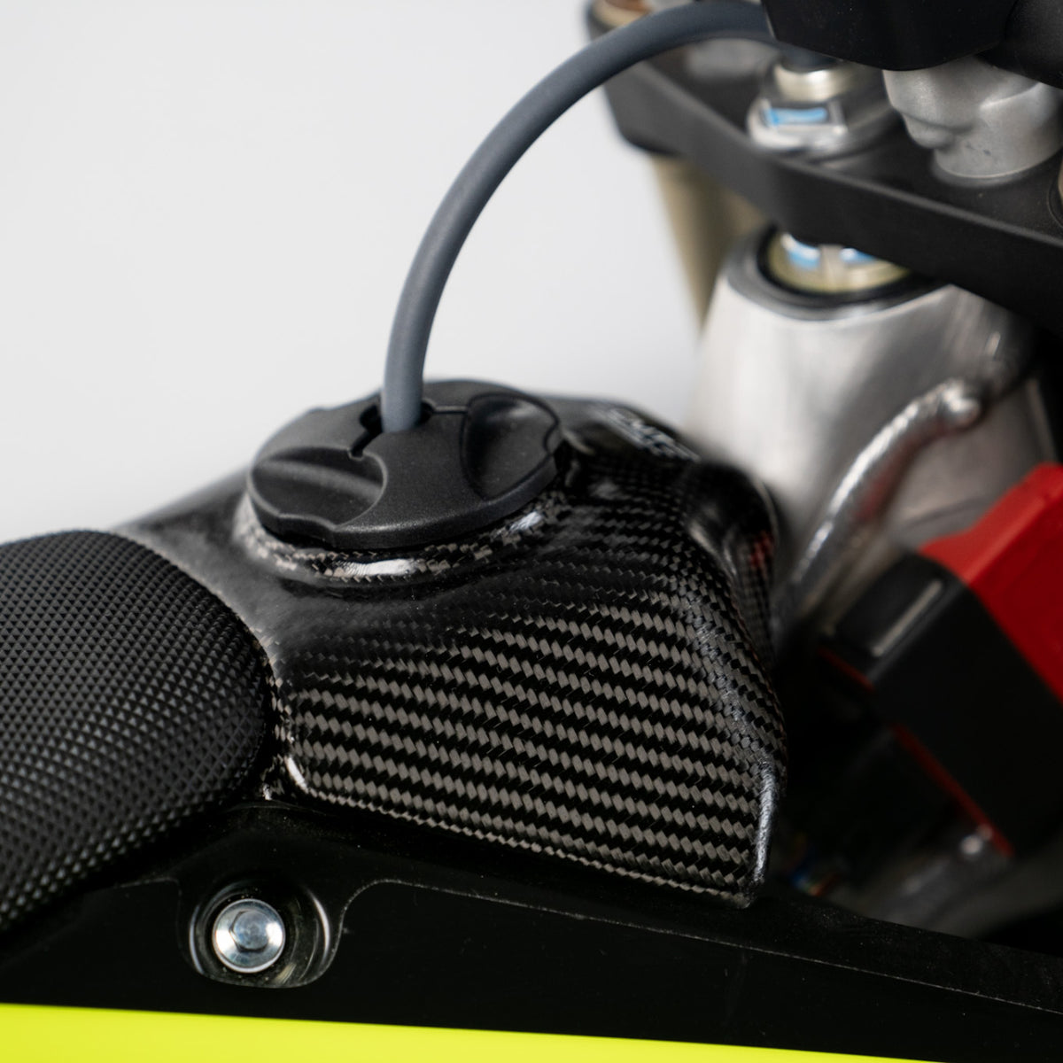 CMT Carbon Tank Upp. Cover - Fantic
