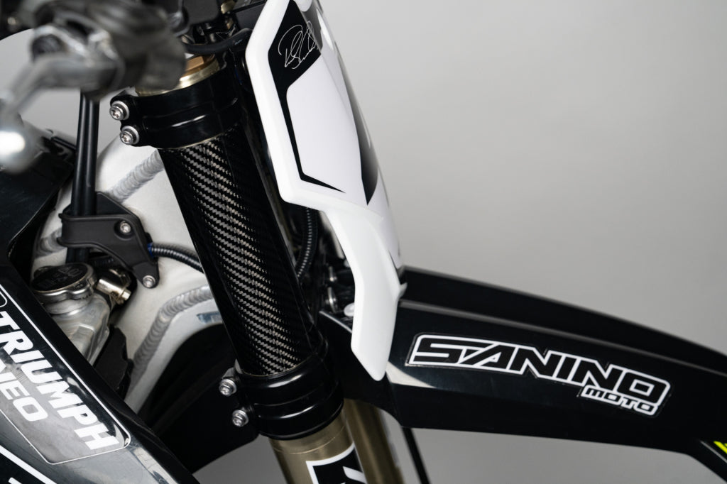 CMT Carbon Upper Fork Guards - TRIUMPH