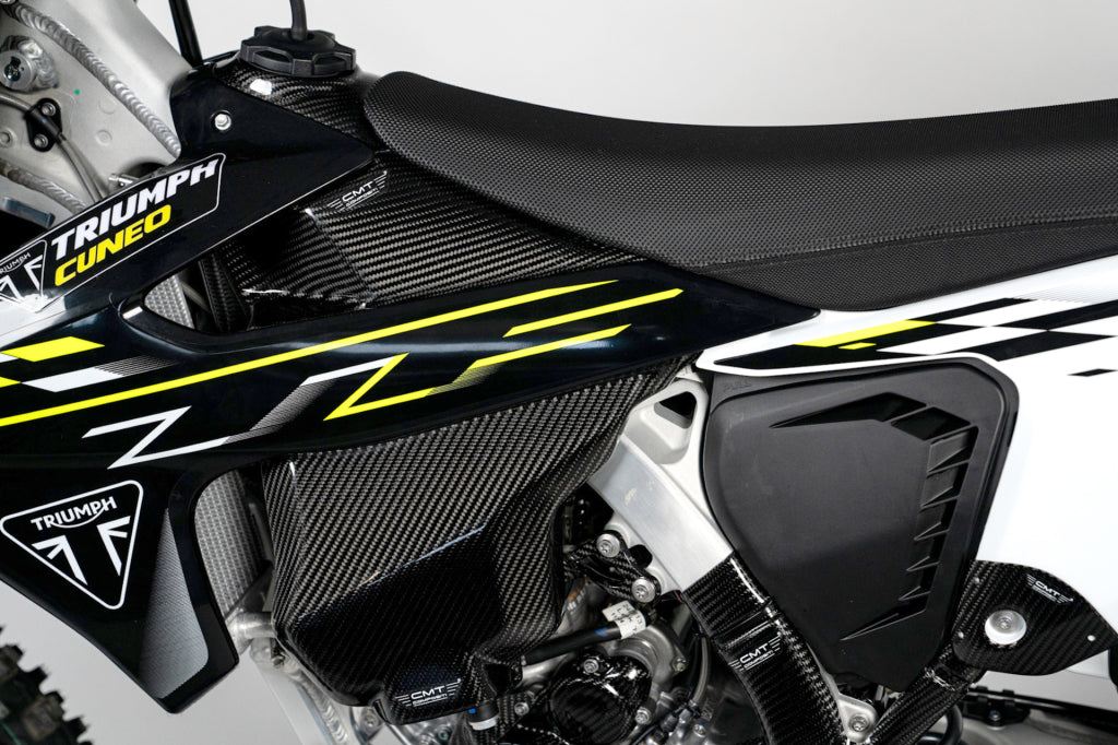 CMT Carbon Tank Low. Cover - TRIUMPH