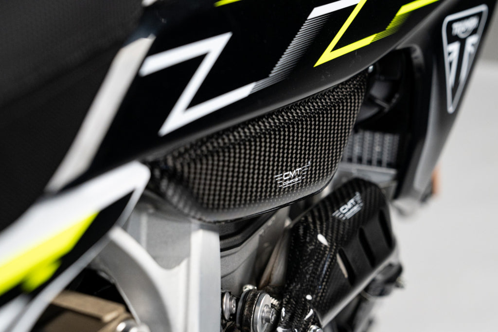 CMT Carbon Tank Low. Cover - TRIUMPH