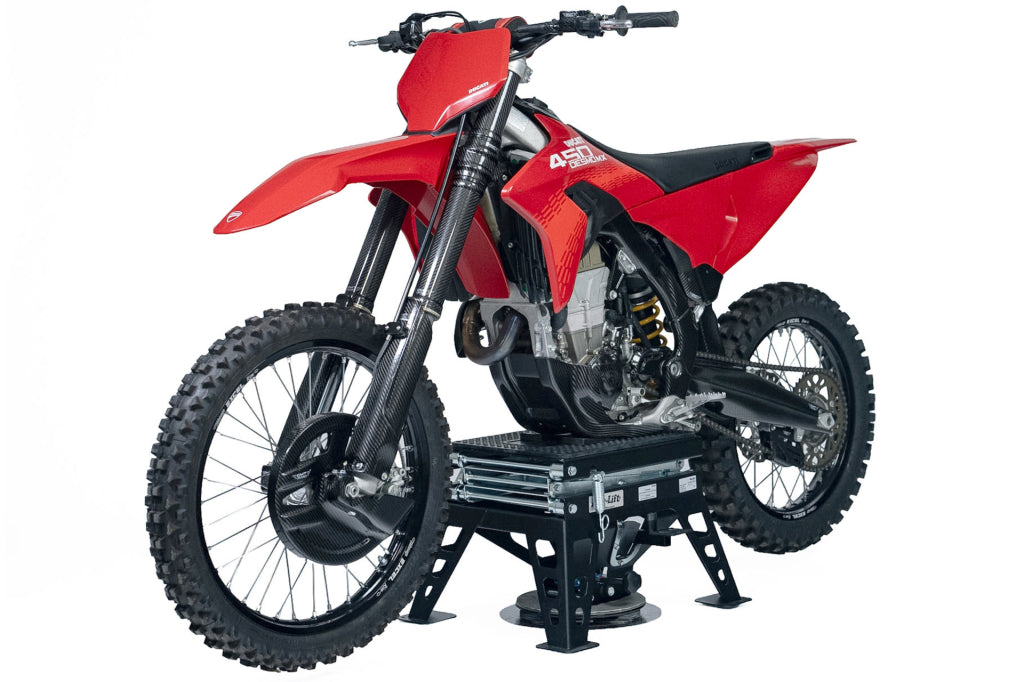 CMT Carbon Upper Fork Guards - DUCATI