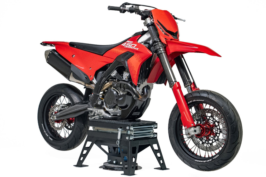 CMT Carbon Upper Fork Guards - DUCATI
