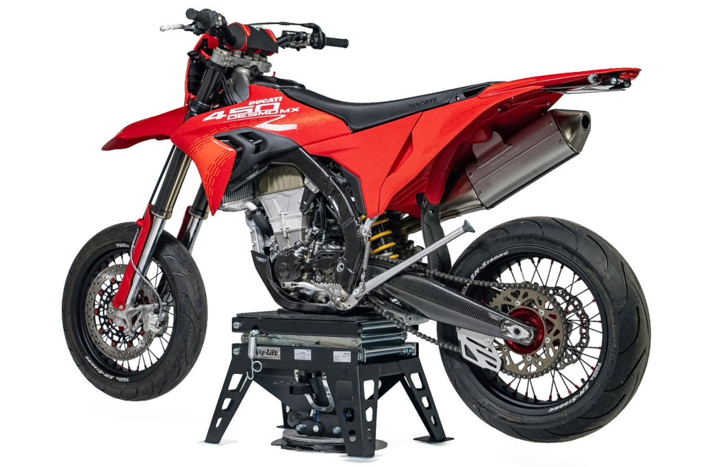 CMT Carbon Upper Fork Guards - DUCATI