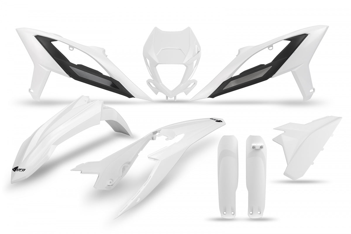 UFO Plastics Kit - Beta RR White